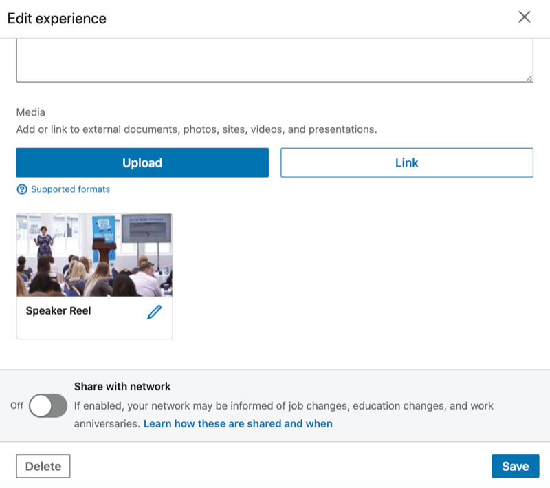 Sekce Linkedin Experience zobrazující mimo jiné možnost nahrát externí video