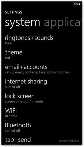 Windows Phone 8 přizpůsobuje nastavení obrazovky zámku