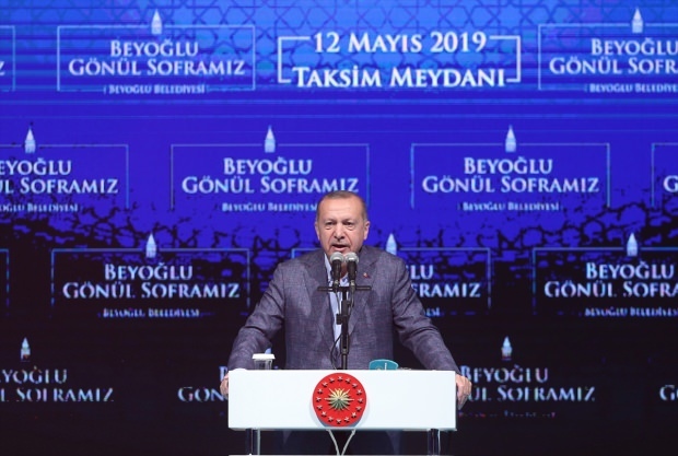 Prezident Erdoğan: Umělec se nedaří