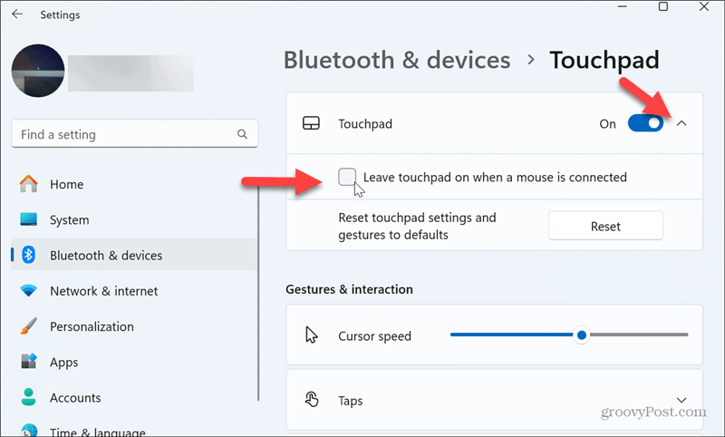 ponechejte touchpad zapnutý, když je připojena myš