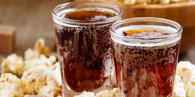 Zvýšení cola pití krevního tlaku v iftar!