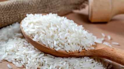 Měla by se rýže uchovávat ve vodě? Lze rýži vařit, aniž byste ji nechali ve vodě?