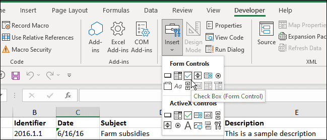 vložit zaškrtávací políčko vývojář Excel
