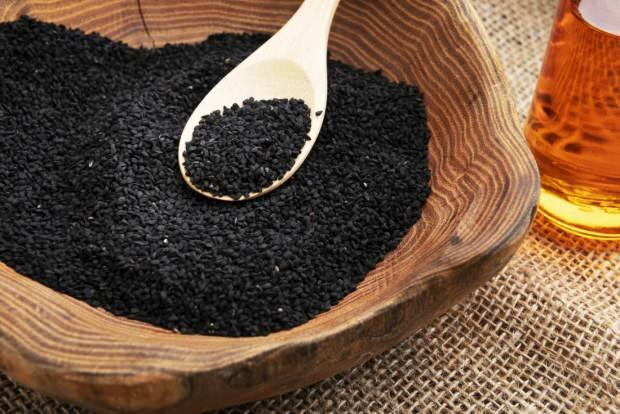 Jak vyrobit černý olej ze semen?