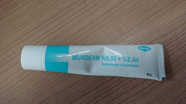 Má munderm gel vedlejší účinky?
