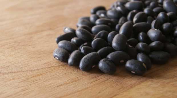 Jaké jsou výhody černé fazole? Černé fazole podporují růst svalů!