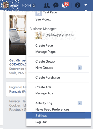 Přístup k nastavení profilu na Facebooku najdete v rozbalovací šipce.