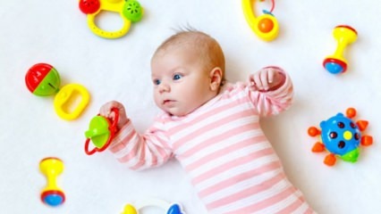 Jaké by měly být hračky prvního věku pro kojence?