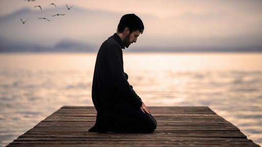 Co je modlitba Ishraq? Jak probíhá modlitba? Israqský modlitební čas