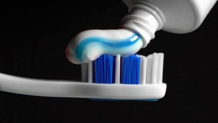 Jak si vyrobit zubní pastu? Vytváření přírodní zubní pasty doma