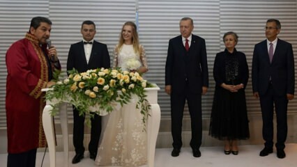 Prezident Erdogan se připojil ke svatbě 2 párů