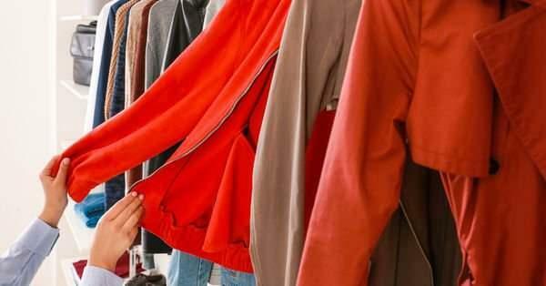 Může se nemoc přenést z oblečení vyzkoušeného v obchodě?