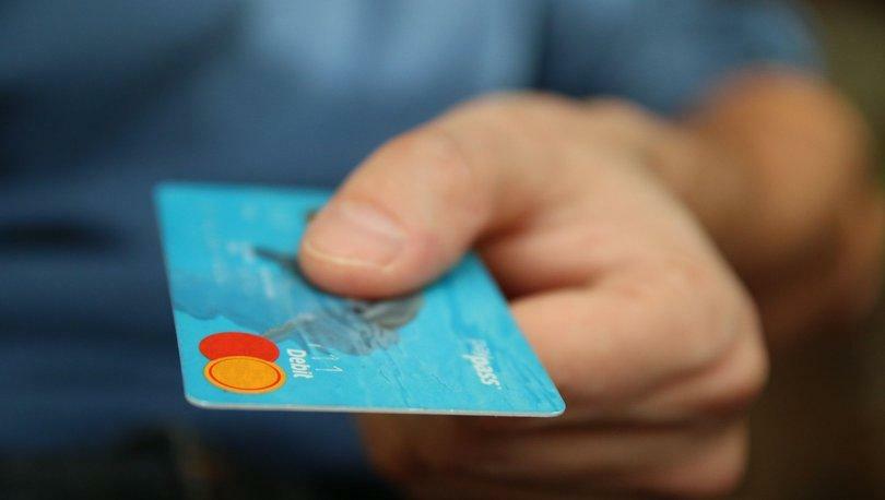Jak požádat o vrácení poplatku za kreditní kartu