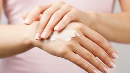 Přírodní hydratační krém pro sušení rukou