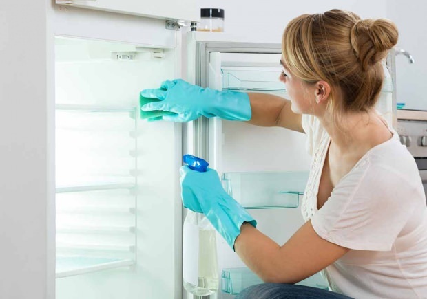Jak se čistí lednička?