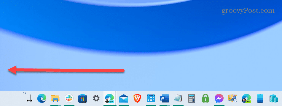 střed hlavního panelu systému Windows 10 přesunutí doleva