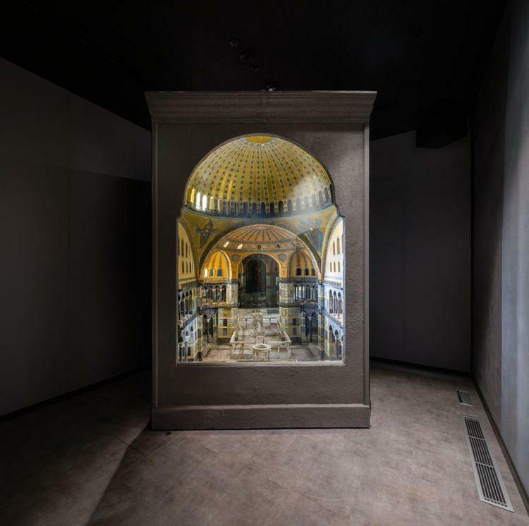 Scény z Hagia Sophia History Museum