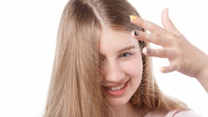 Proč vlasy bobtnají? Návrhy řešení pro oteklé vlasy