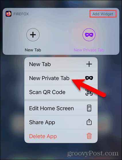Dlouho stiskněte ikonu Firefoxu a na iOS vyberte New Private Tab