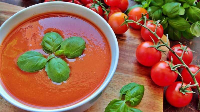 Kolik kalorií v rajčatech? Dává vám rajská polévka na váze?