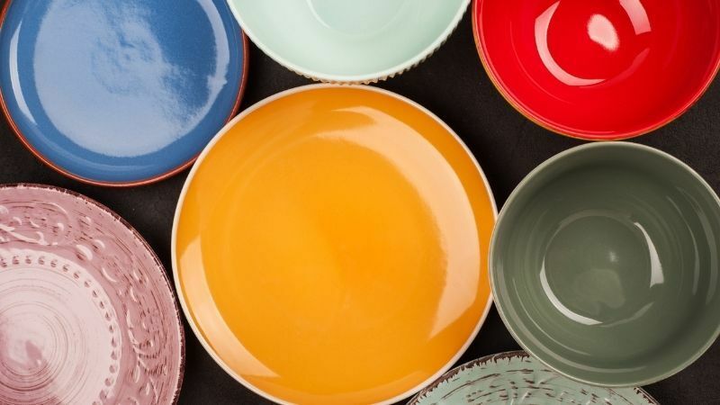 Vědci vysvětlili, že barevné talíře jsou dobré pro problém s výběrem jídla