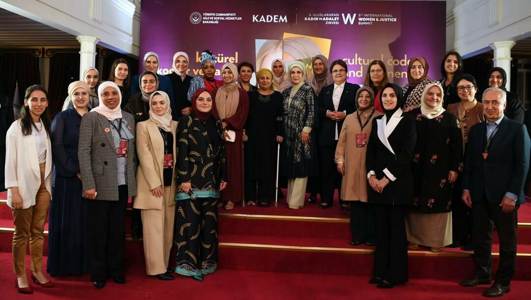 Emine Erdoğan vystoupila na Mezinárodním summitu žen a spravedlnosti, zástupci nevládních organizací