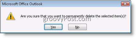 Potvrzovací okno aplikace Outlook pro trvalé odstranění e-mailové položky 