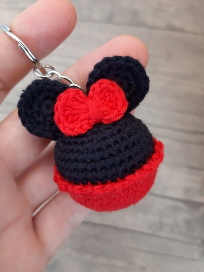 Jak vyrobit klíčenky Amigurumi Mickey Mouse? Mickey minnie detailní výroba klíčenek