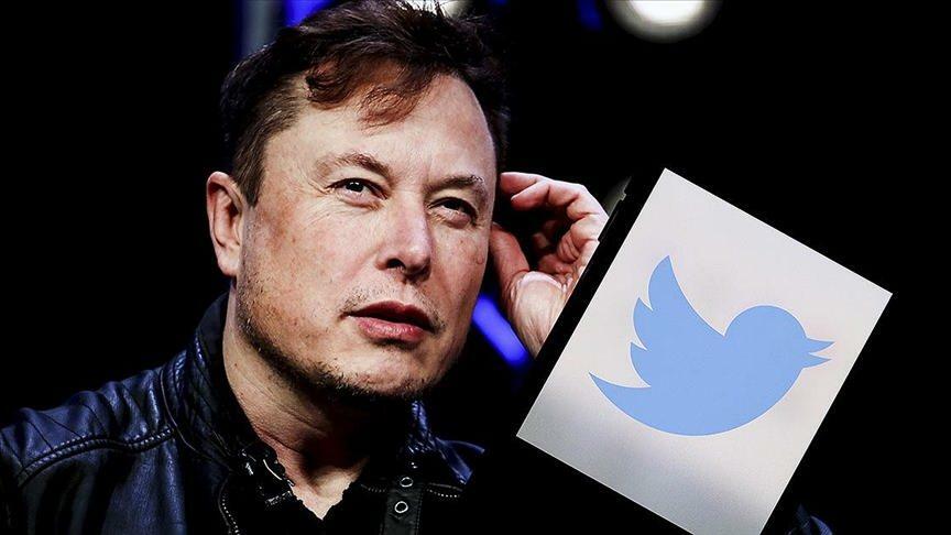 Elon Musk a Tracy Hawkins se hádali na sociálních sítích 