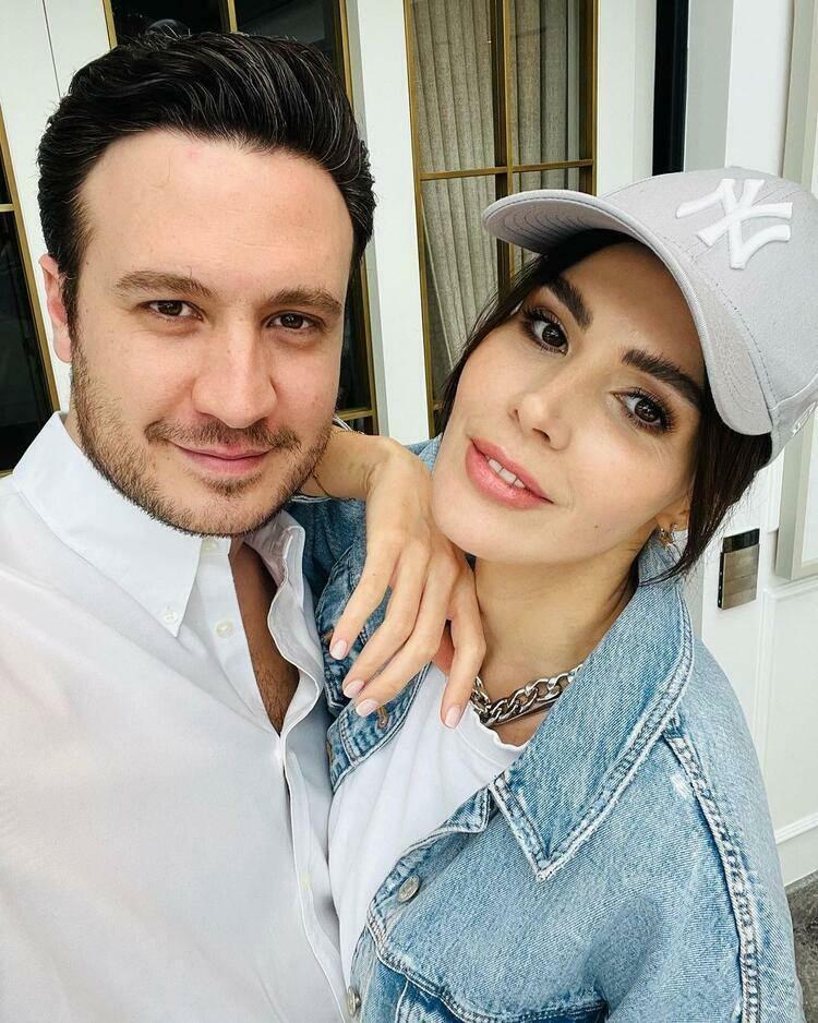 Burak Sağyaşar a Hatice Şendil