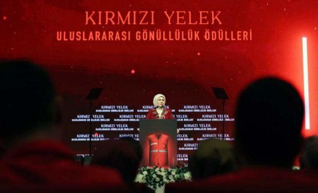 Emine Erdoğan se podělila o Kızılayovo slavnostní předávání cen „Red Vest International Volunteering Award“