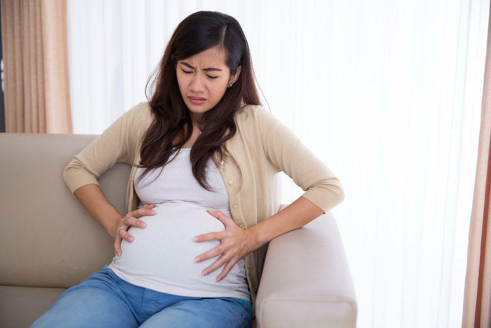 bolest plynů během těhotenství