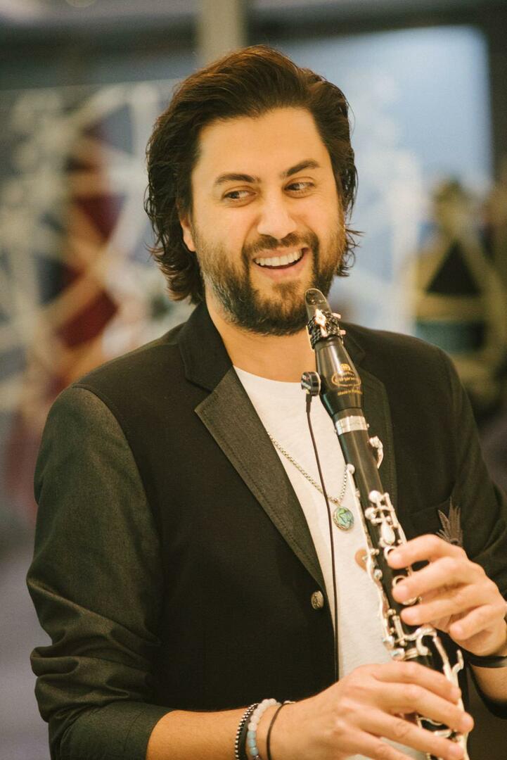 Serkan Çağrı udělal vítr turecké hudby v Americe
