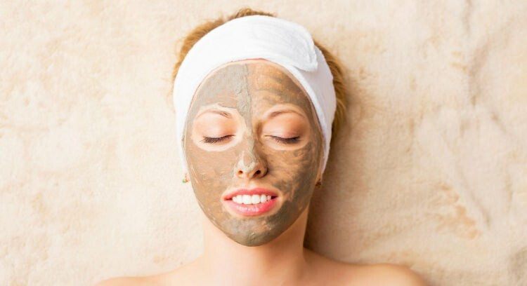 Pro správné čištění pokožky: Nasaďte jílovou masku