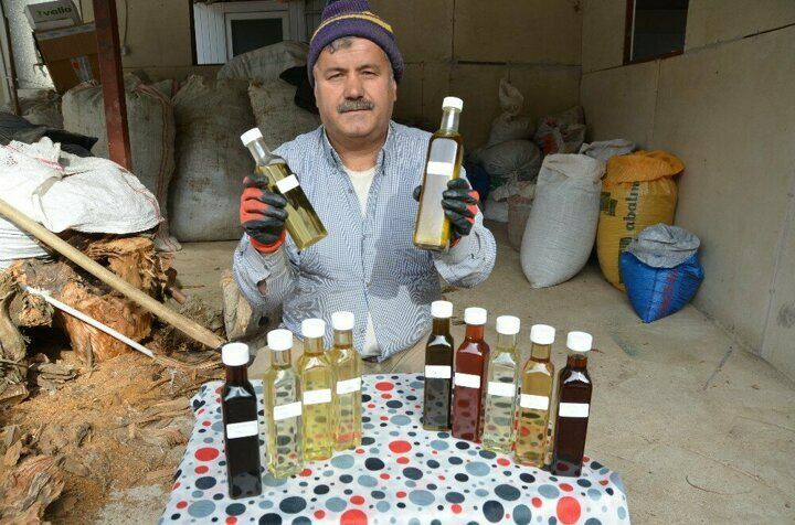 Nové živobytí vesničana po koronavirovém „tymiánovém oleji“