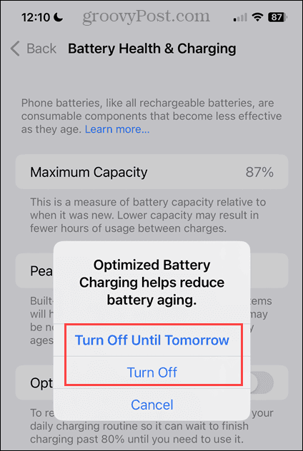 Vypněte možnosti pro Optimalizované nabíjení baterie na iPhone