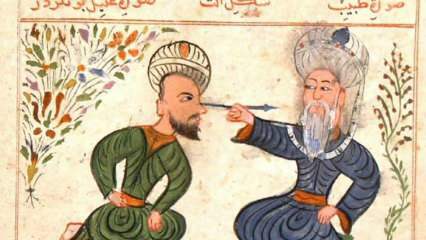 Příkladné chování osmanského lékaře před staletími! Nejprve léky, které vyrábí ...