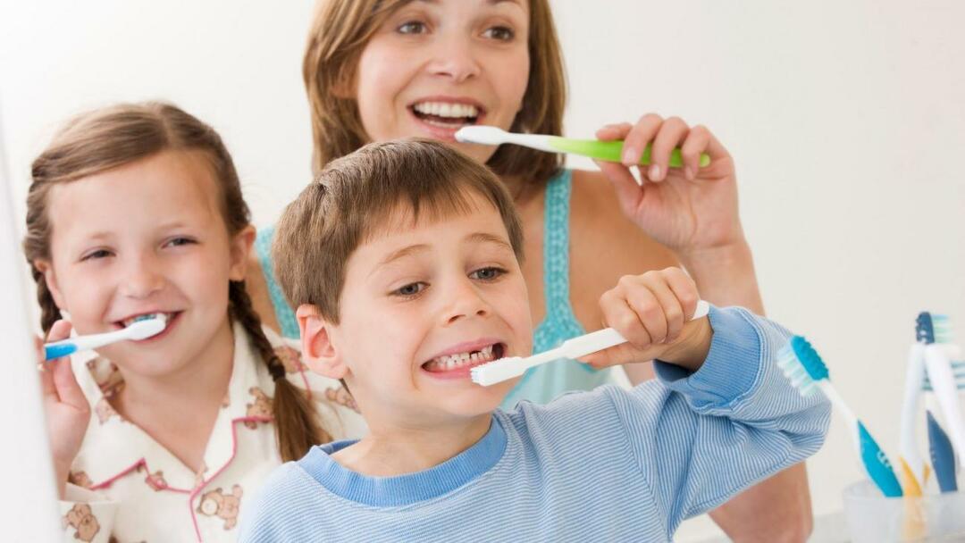 Jak by měla být péče o ústní dutinu a zuby u dětí?