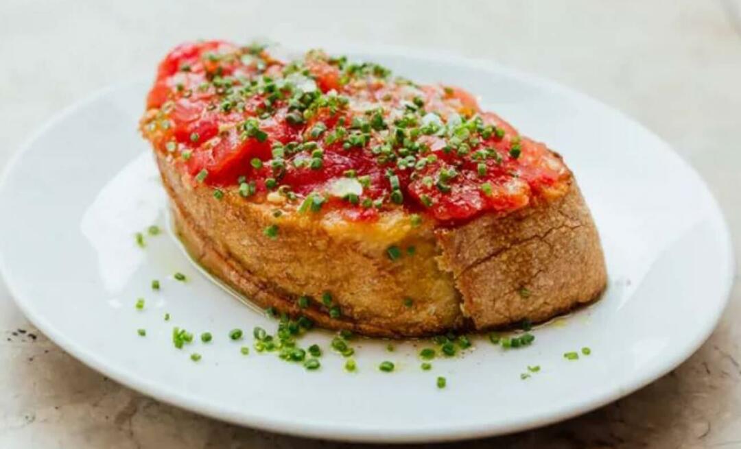 Nepostradatelný recept španělské kuchyně! Jak vyrobit pan con tomate? Recept na rajčatový chléb