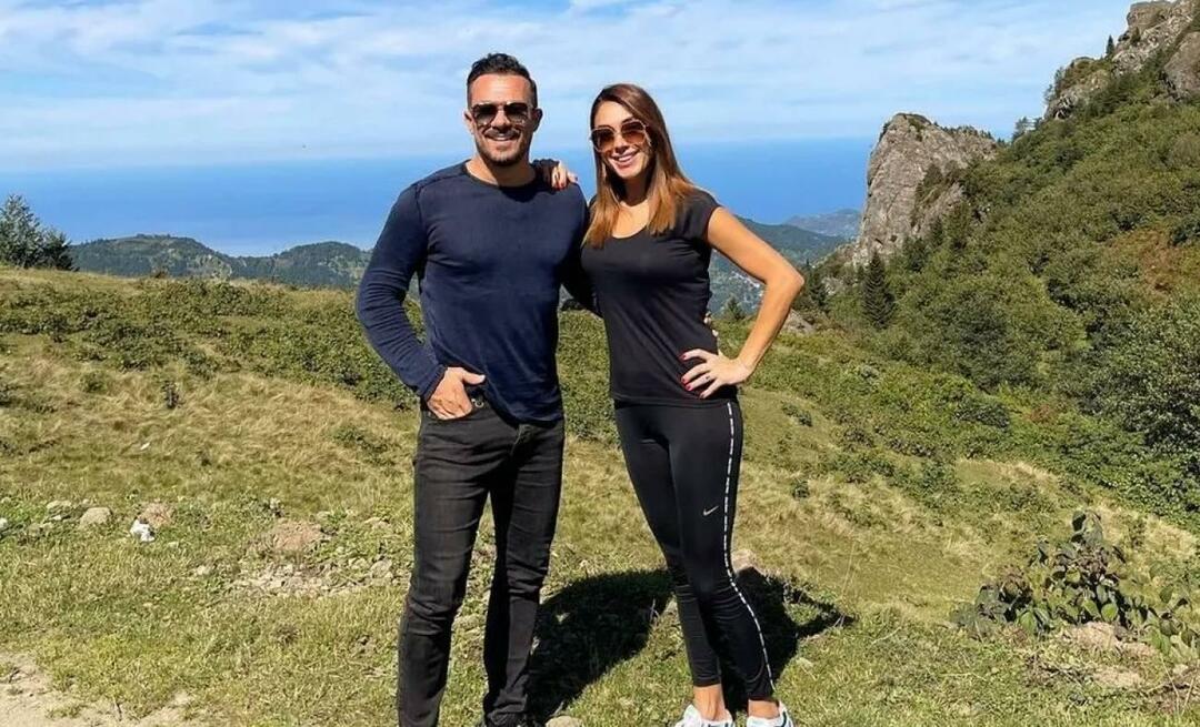 Korhan Sayginer vytáhl svou ženu Zuhal Topal na vrchol! Milostná fotka na 1700 metrů...