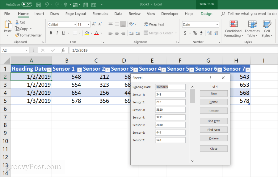 formulář pro zadání dat v Excelu