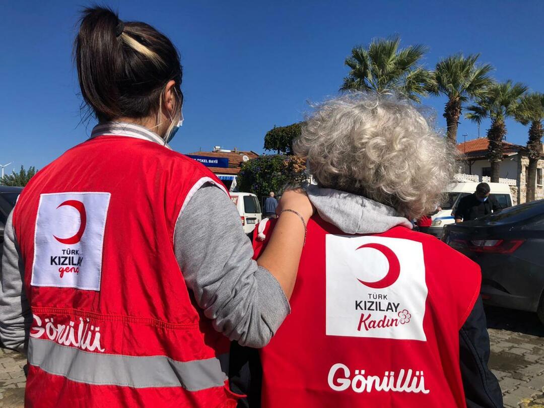 Nový průlom od tureckého Červeného půlměsíce: Zřízena speciální linka WhatsApp pro oběti zemětřesení