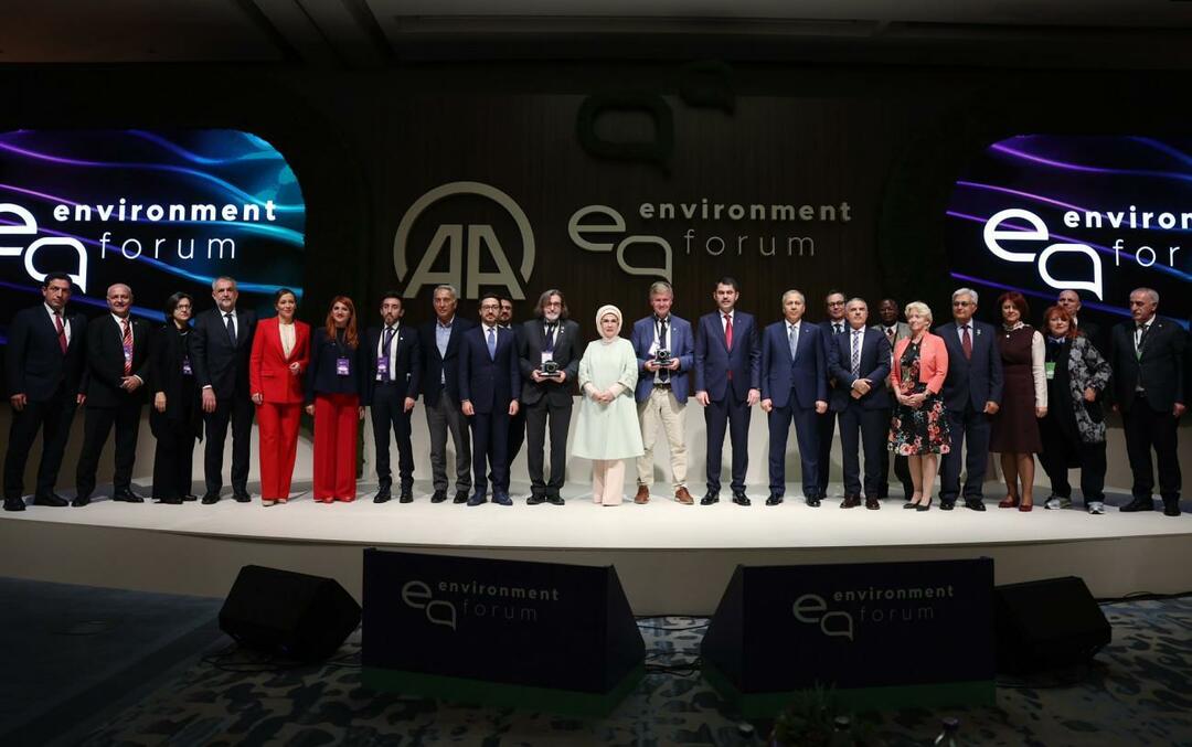 Emine Erdoğan poděkovala agentuře Anadolu na Mezinárodním fóru pro životní prostředí
