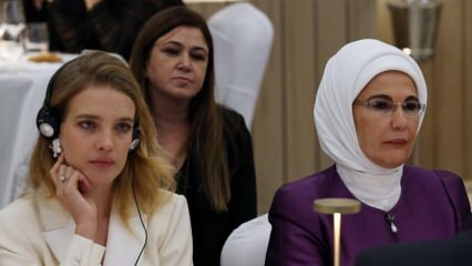 První dáma Erdoğan: Násilí páchané na ženách zradí lidstvo