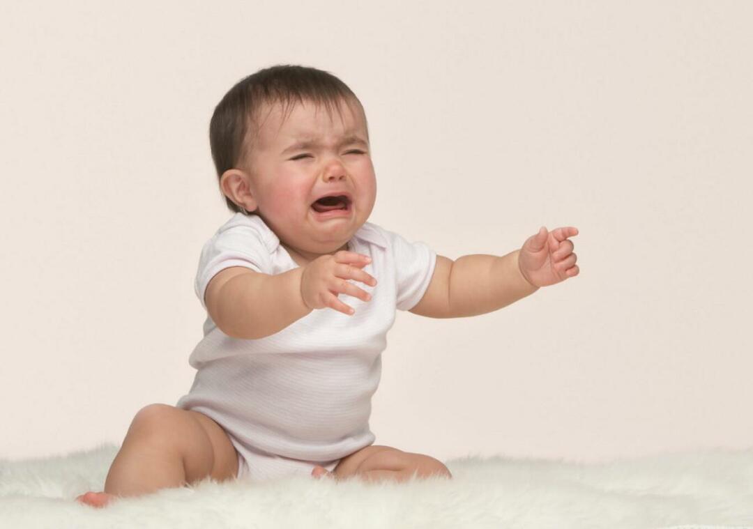 proč miminka pláčou