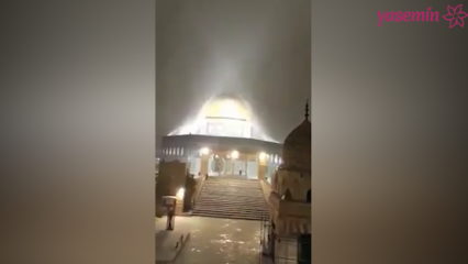 Sníh padající do Jeruzaléma ohromen
