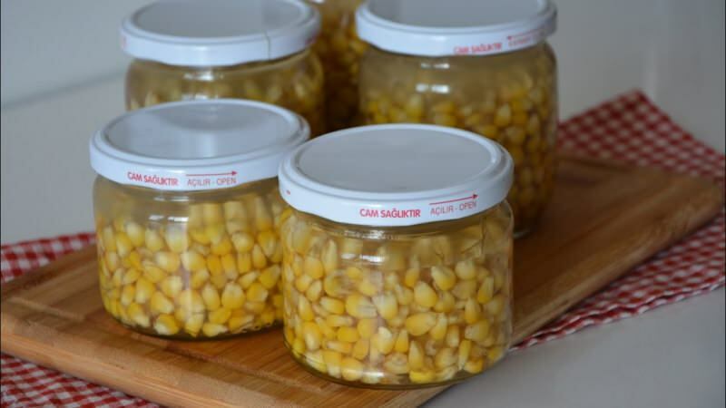 Jak vyrobit konzervovanou vařenou kukuřici doma? Nejjednodušší recept na konzervy z kukuřice
