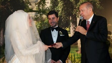 Erdogan a Temel Karamollaoğlu se sešli na svatbě