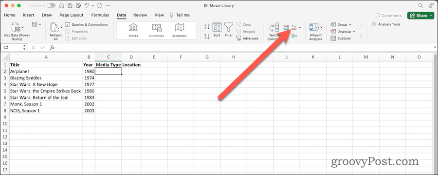 Tlačítko ověření dat na pásu dat v aplikaci Excel