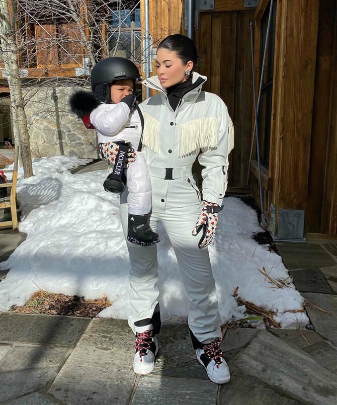  Zimní styl Kylie Jennerové